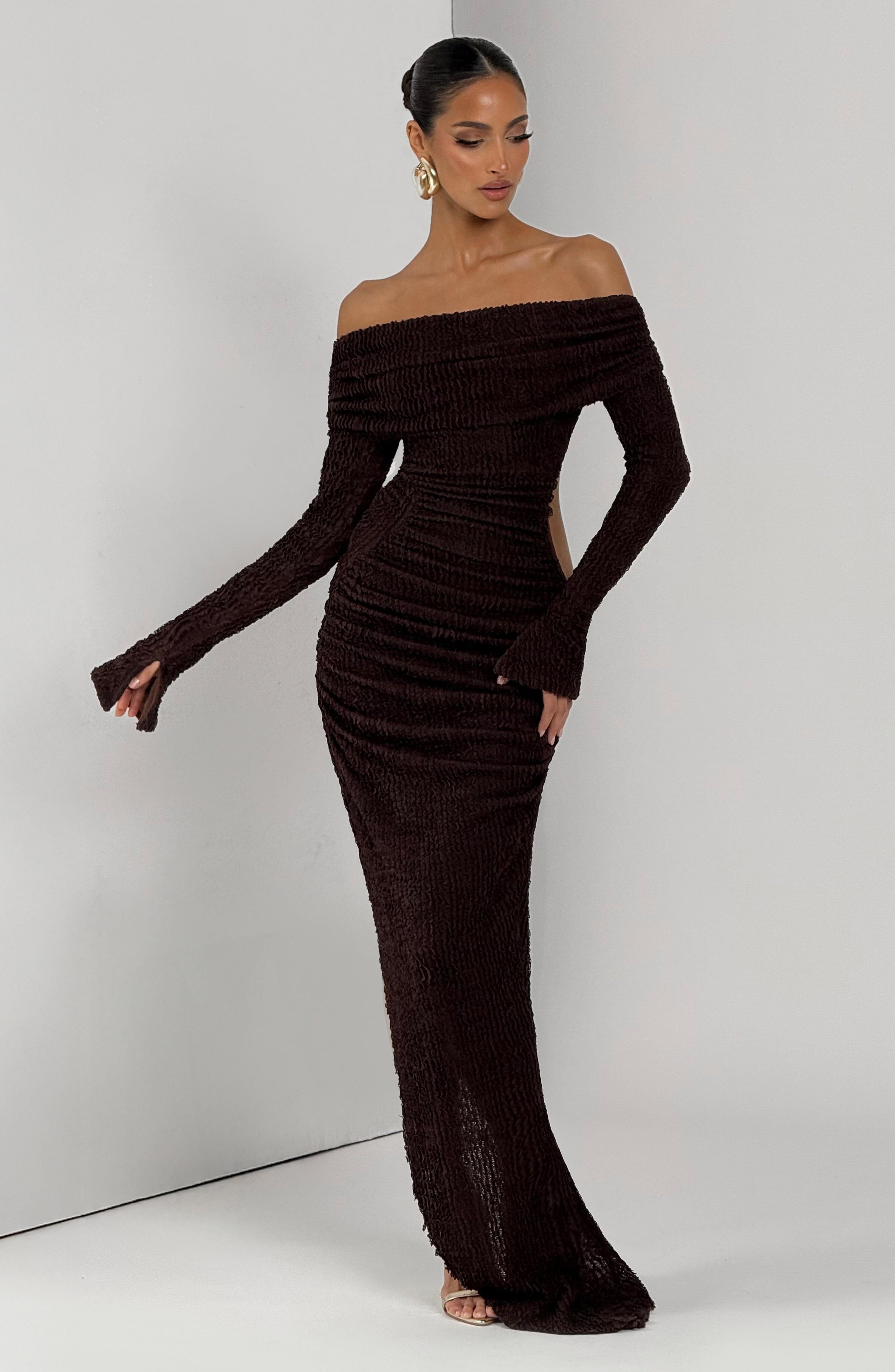 Mélisande | Damen Midikleid mit Carmen-Ausschnitt und Raffung – Pflaumenbraun