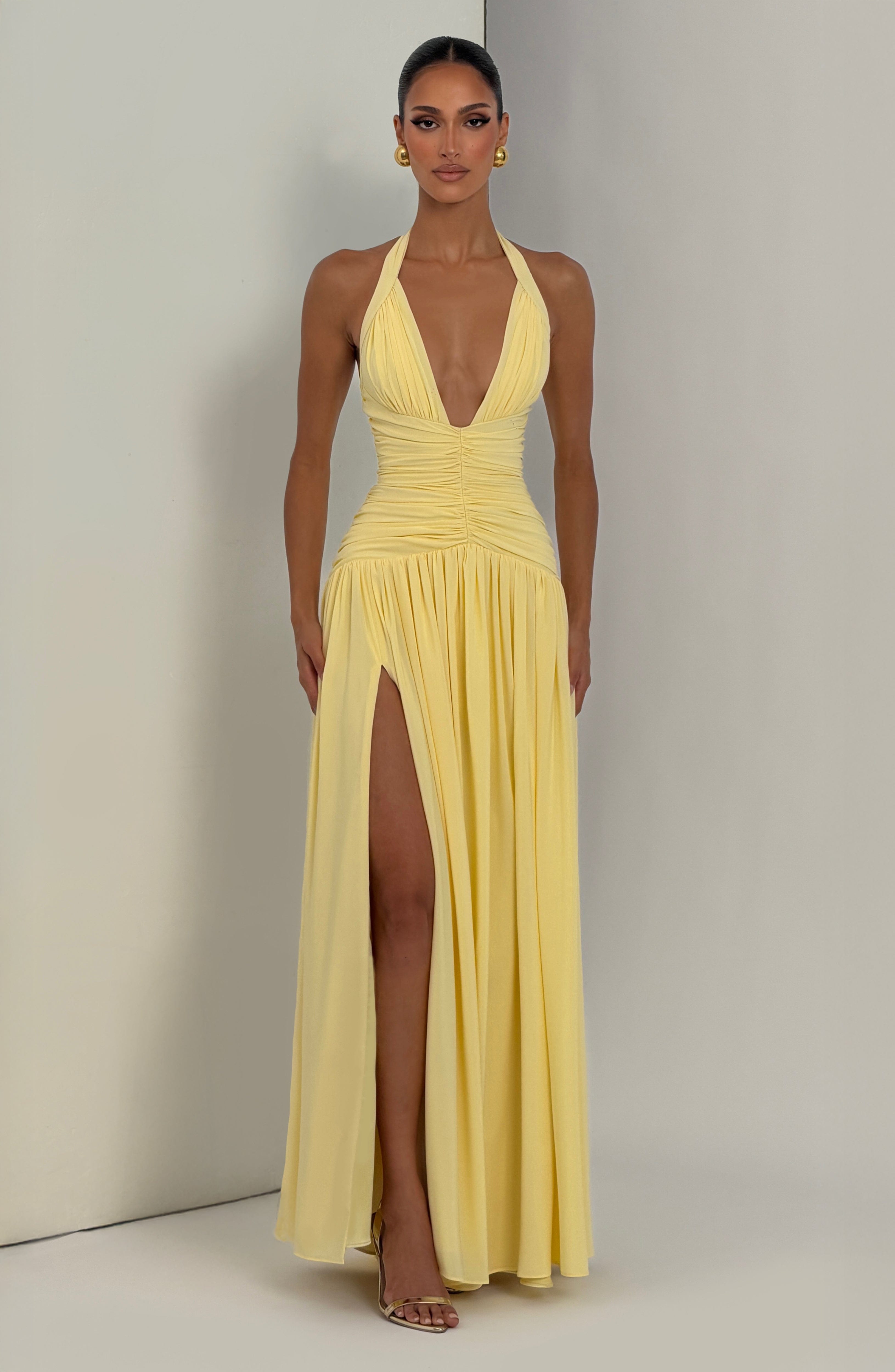 Ilaria | Damen Satin-Maxikleid mit Beinschlitz – Zitronengelb