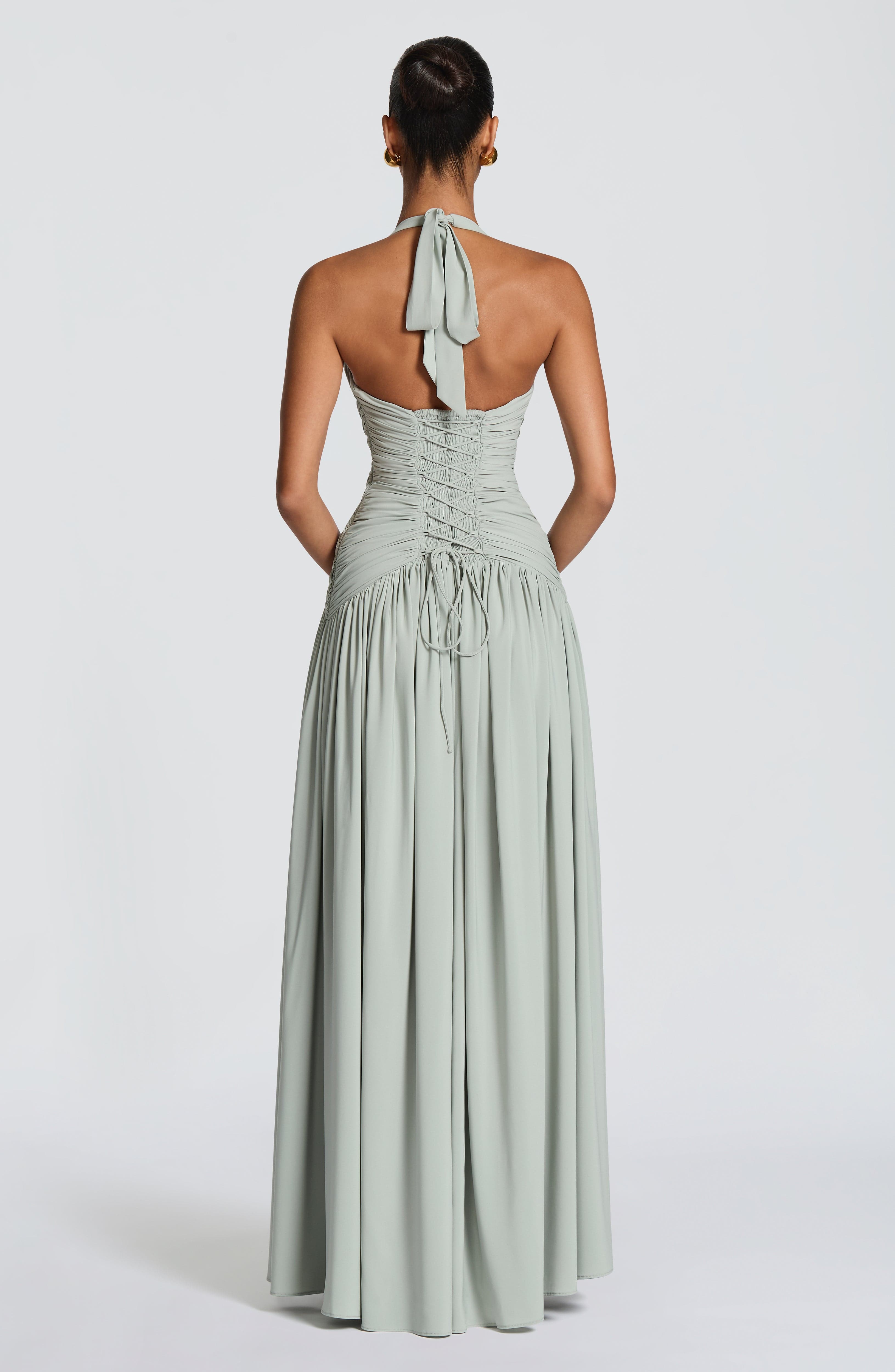 Honora | Damen Satin-Maxikleid mit Beinschlitz – Salbeigrün