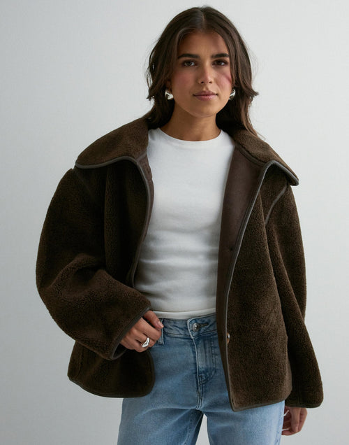 Bearáuv Matté Jacke - Velnoir™