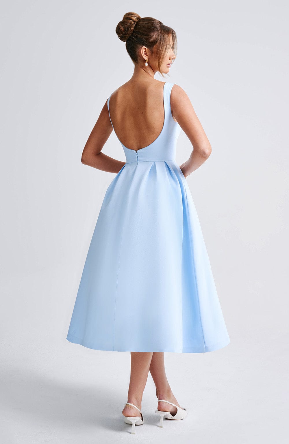 Viola | Damen Rückenfreies Midikleid – Blau