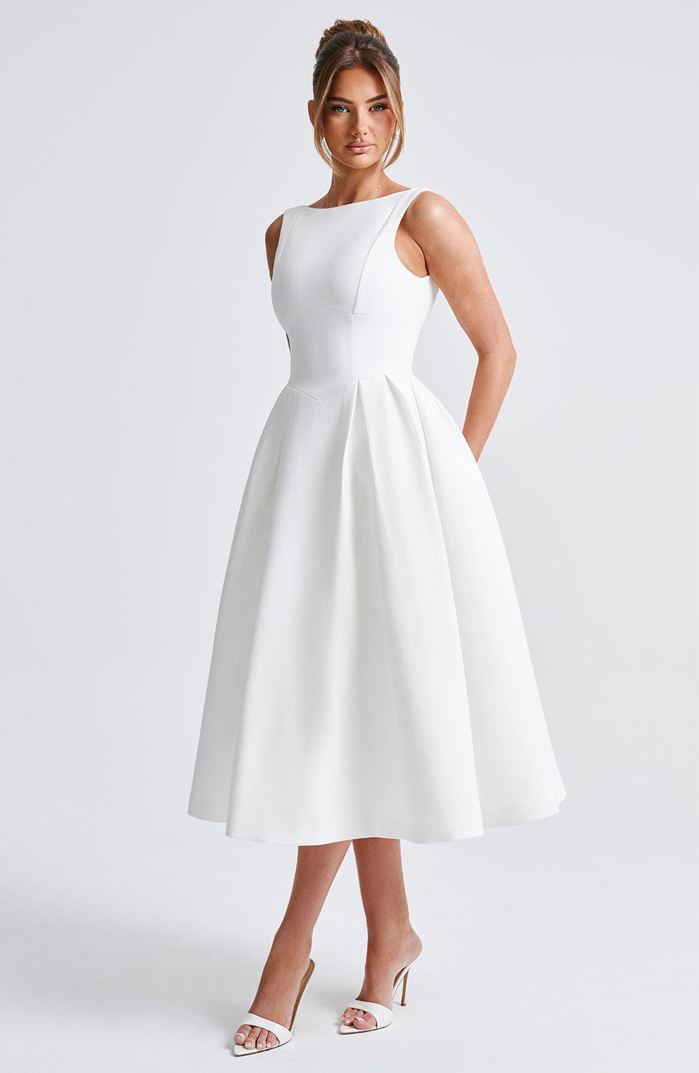 Ottilie | Damen Rückenfreies Midikleid – Elfenbein