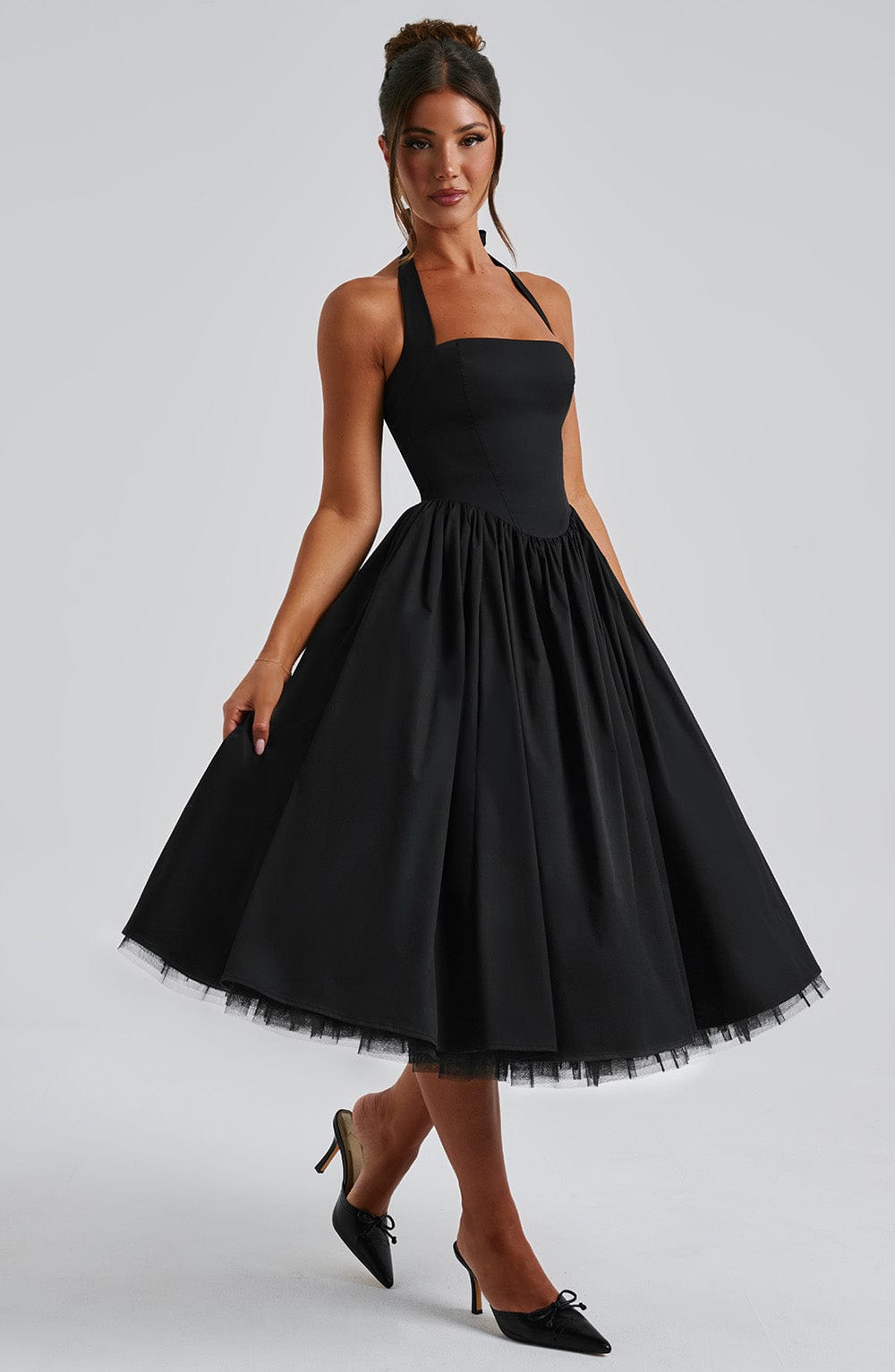 Leonora | Damen Midikleid mit Karree-Ausschnitt – Schwarz