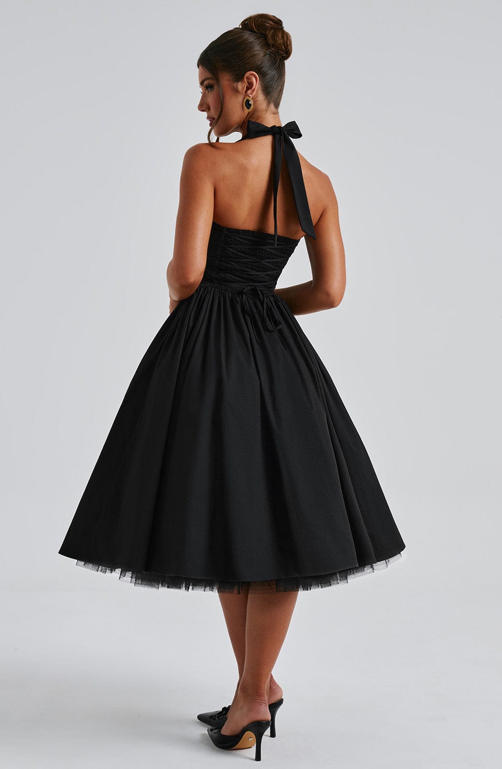 Leonora | Damen Midikleid mit Karree-Ausschnitt – Schwarz