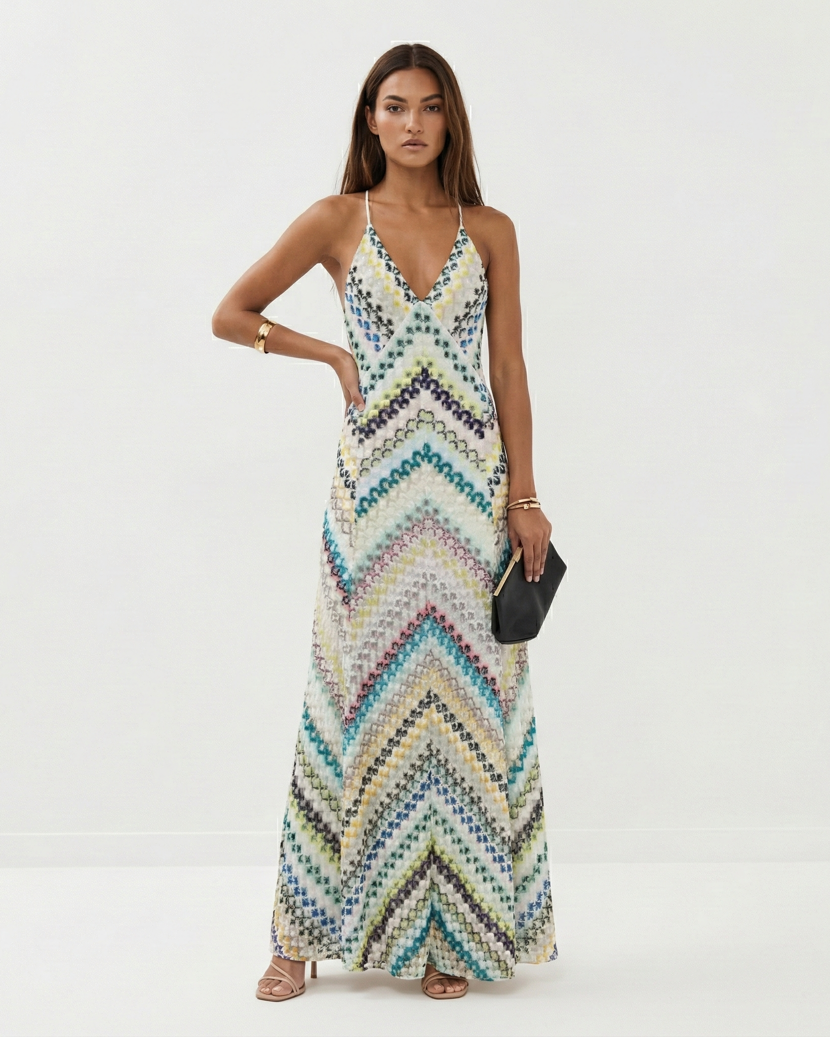 Damen Häkel-Maxikleid mit V-Ausschnitt und offenem Rücken und Spaghettitraegern