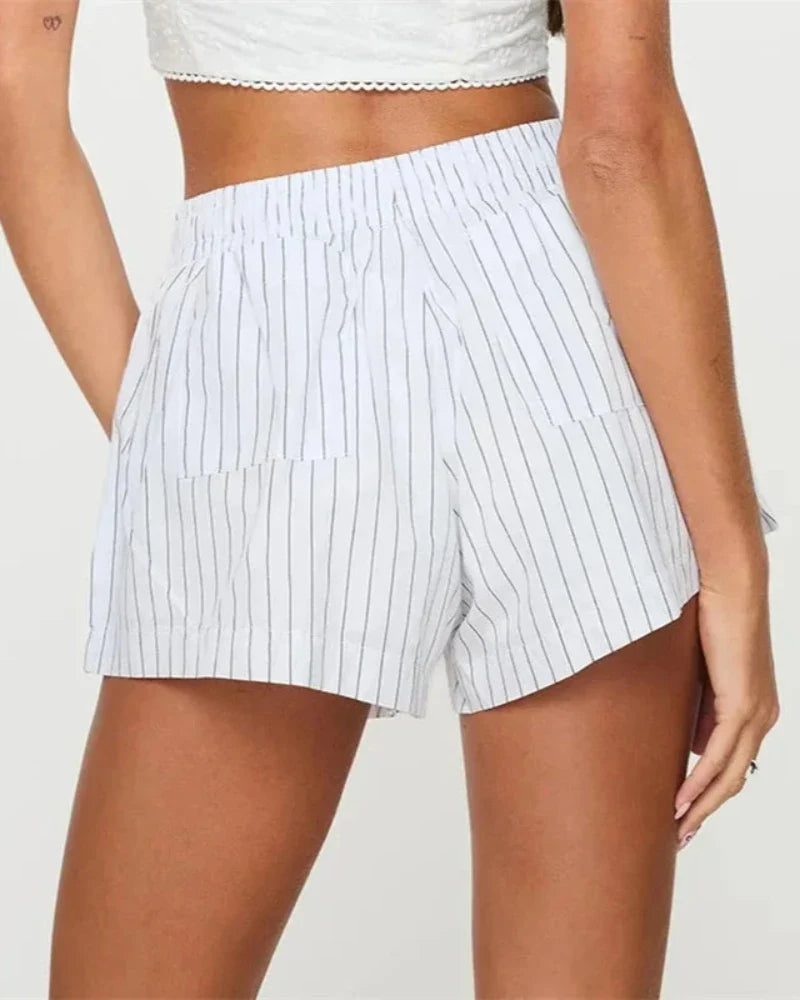 Damen Kurze Hose mit elastischem Bund und vertikalen Streifen