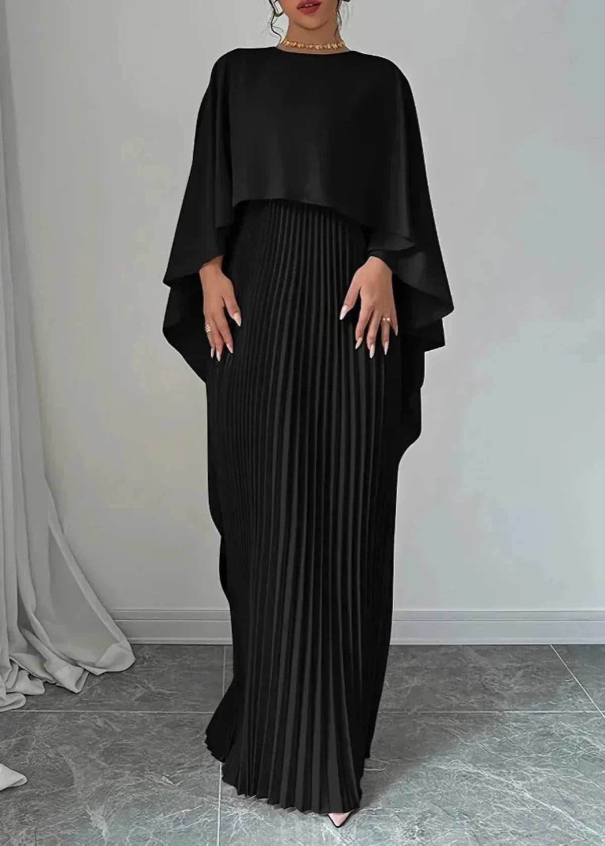 Damen Maxikleid mit Asymmetrischem Cape-Überwurf Plisseerock und Rundhals