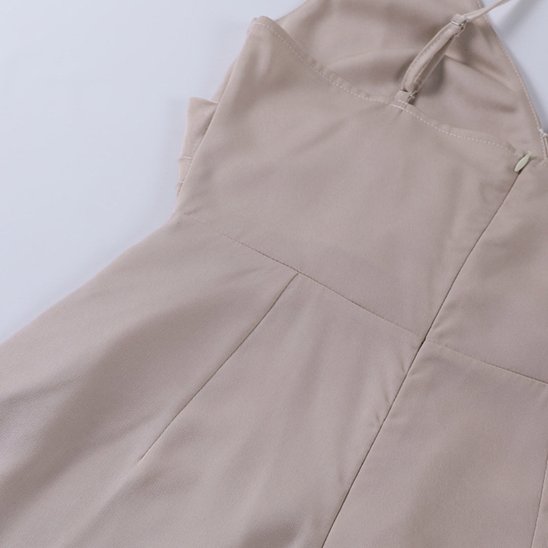 Damen Langes Kleid mit Spaghettiträgern V-Ausschnitt seitlichem Schlitz und Knopfdetail