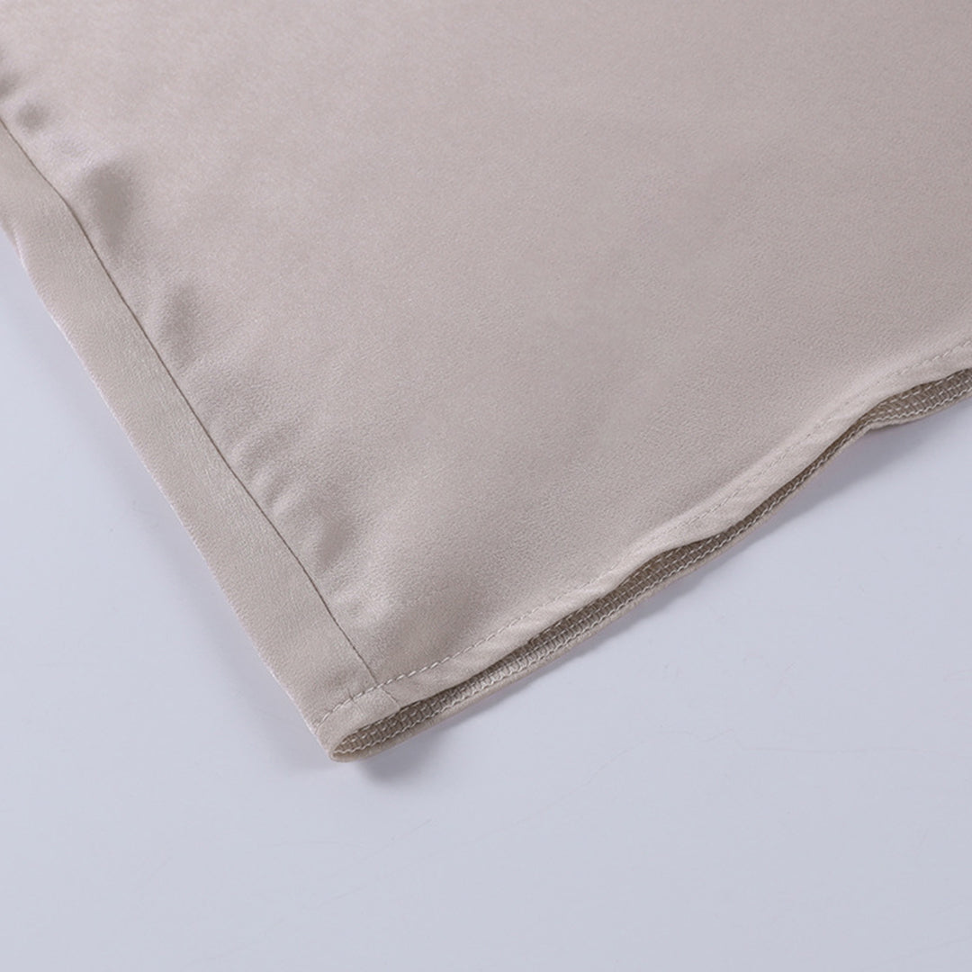 Damen Langes Kleid mit Spaghettiträgern V-Ausschnitt seitlichem Schlitz und Knopfdetail