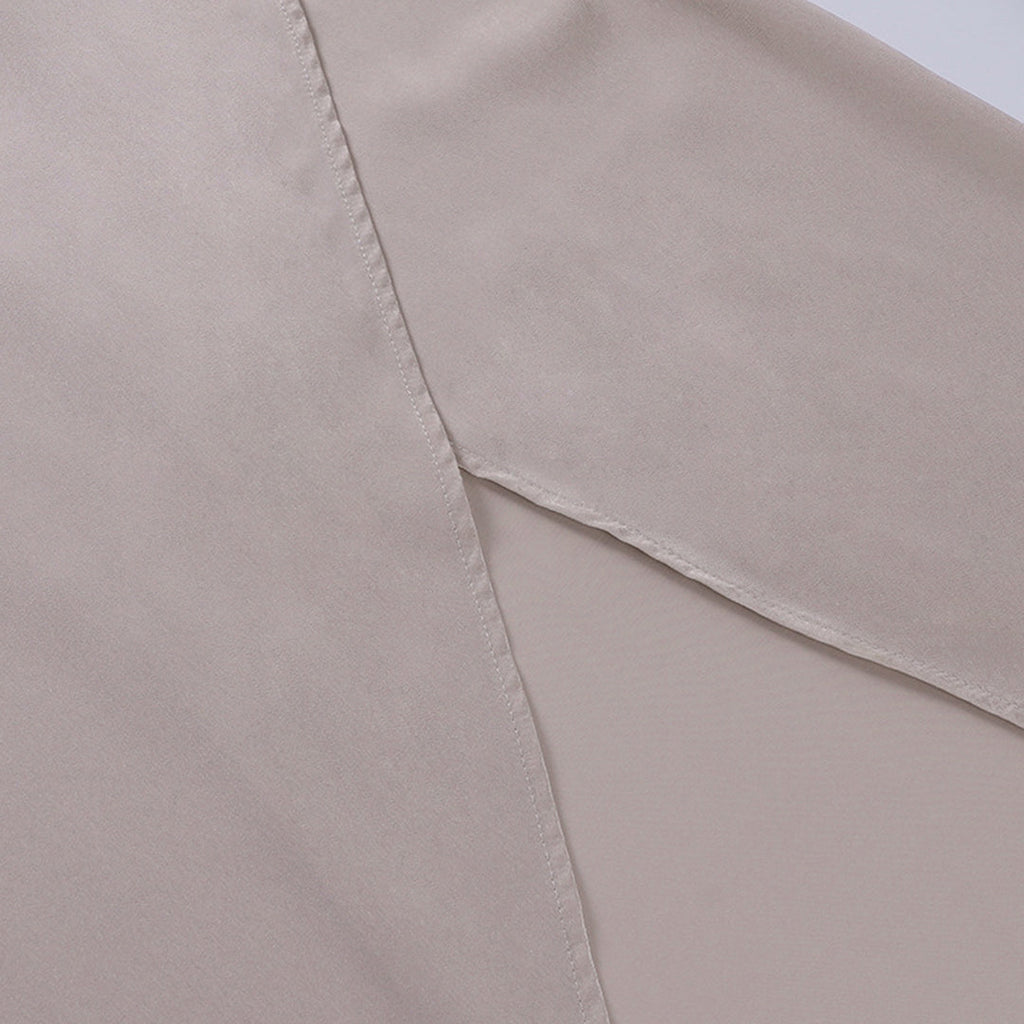 Damen Langes Kleid mit Spaghettiträgern V-Ausschnitt seitlichem Schlitz und Knopfdetail