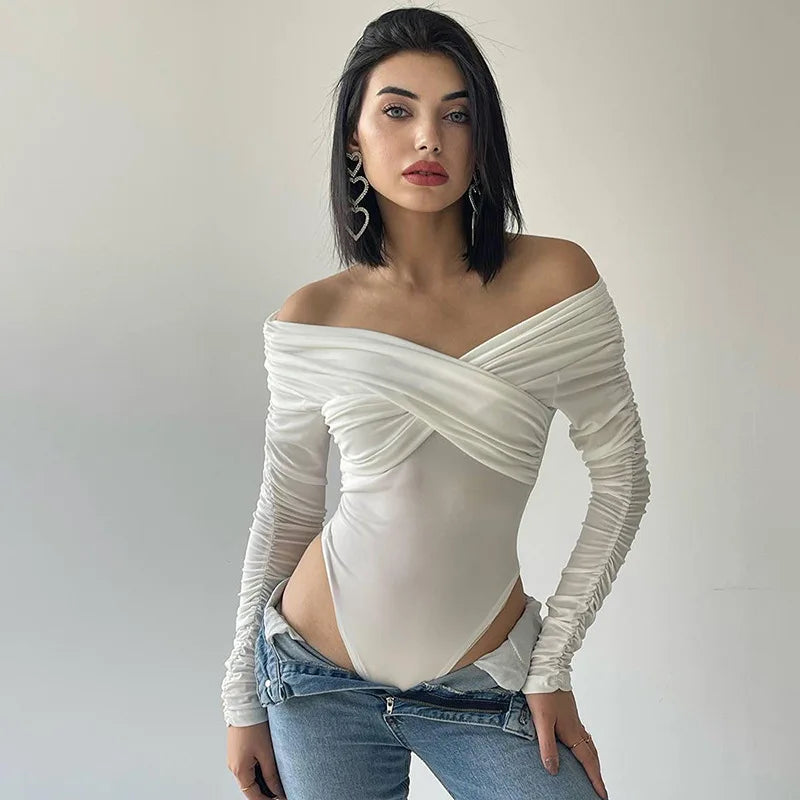 Damen Off-Shoulder-Bodysuit mit Langen Ärmeln Raffung und Überkreuzter Drapierung