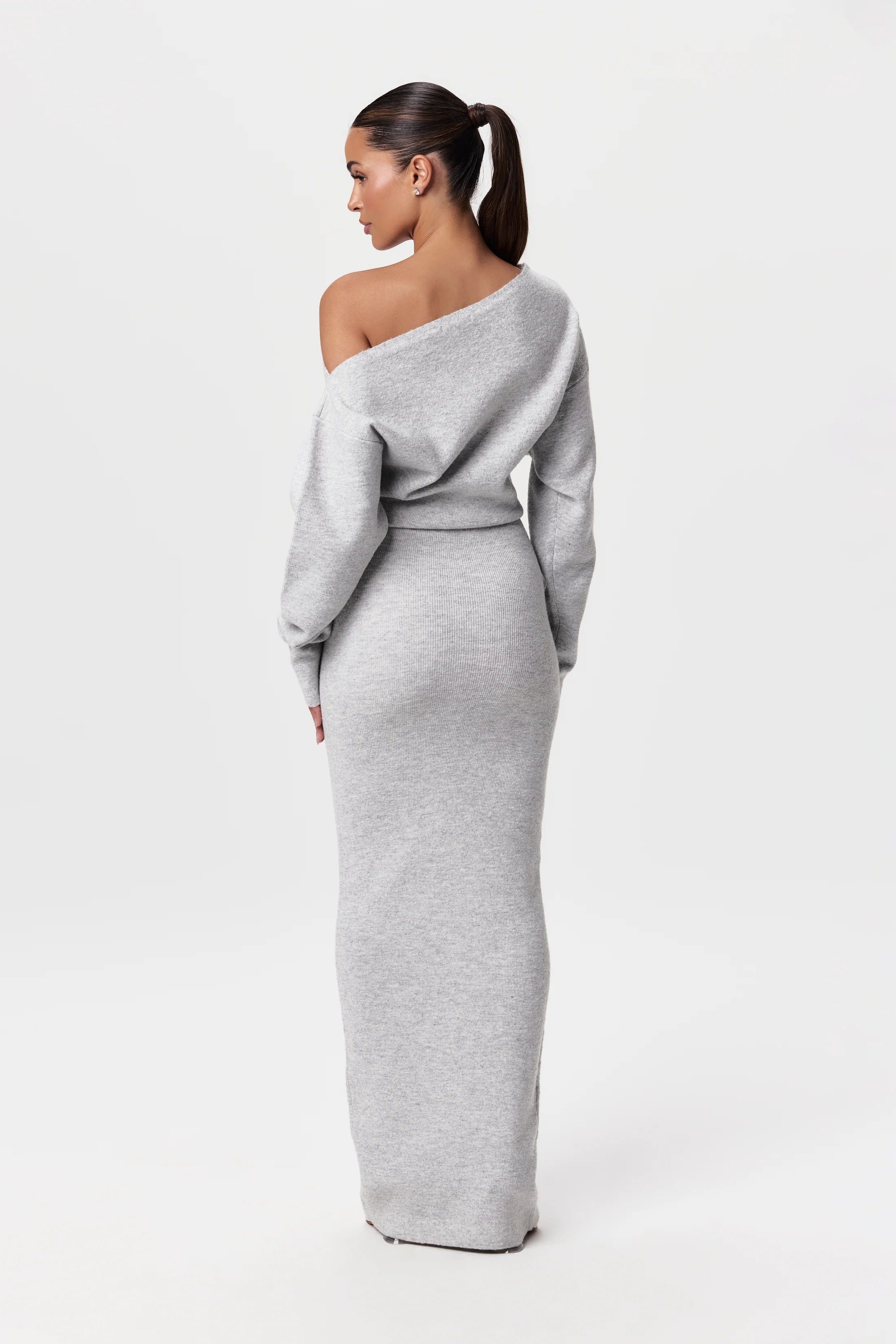 Damen Schulterfreies Strickkleid mit Asymmetrischem Ausschnitt Langen Ärmeln und Maxilänge