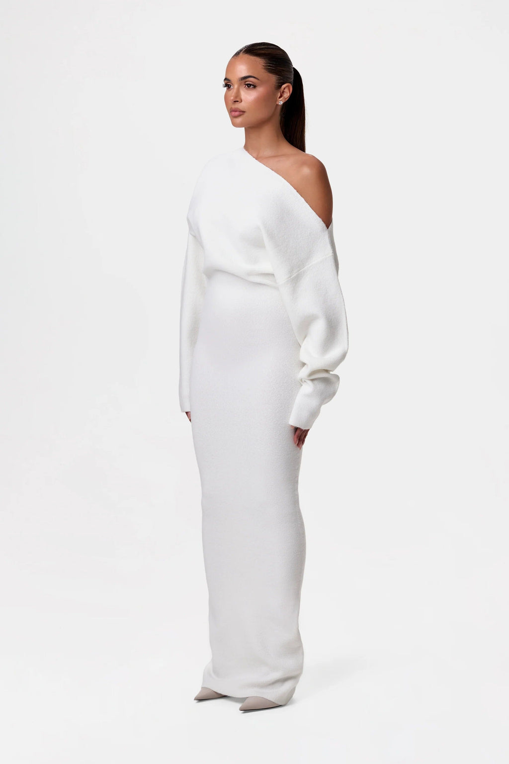 Damen Schulterfreies Strickkleid mit Asymmetrischem Ausschnitt Langen Ärmeln und Maxilänge
