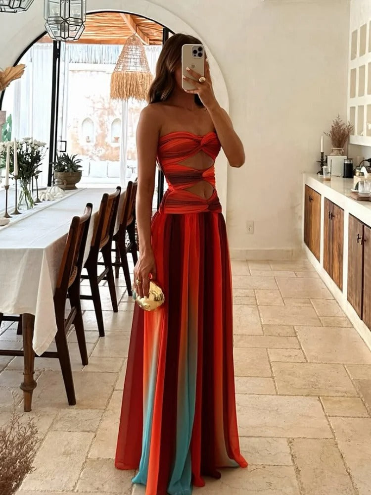 Damen Trägerloses Maxikleid mit gedrehtem Brustbereich und Ausschnitten an der Taille mit Farbverlauf
