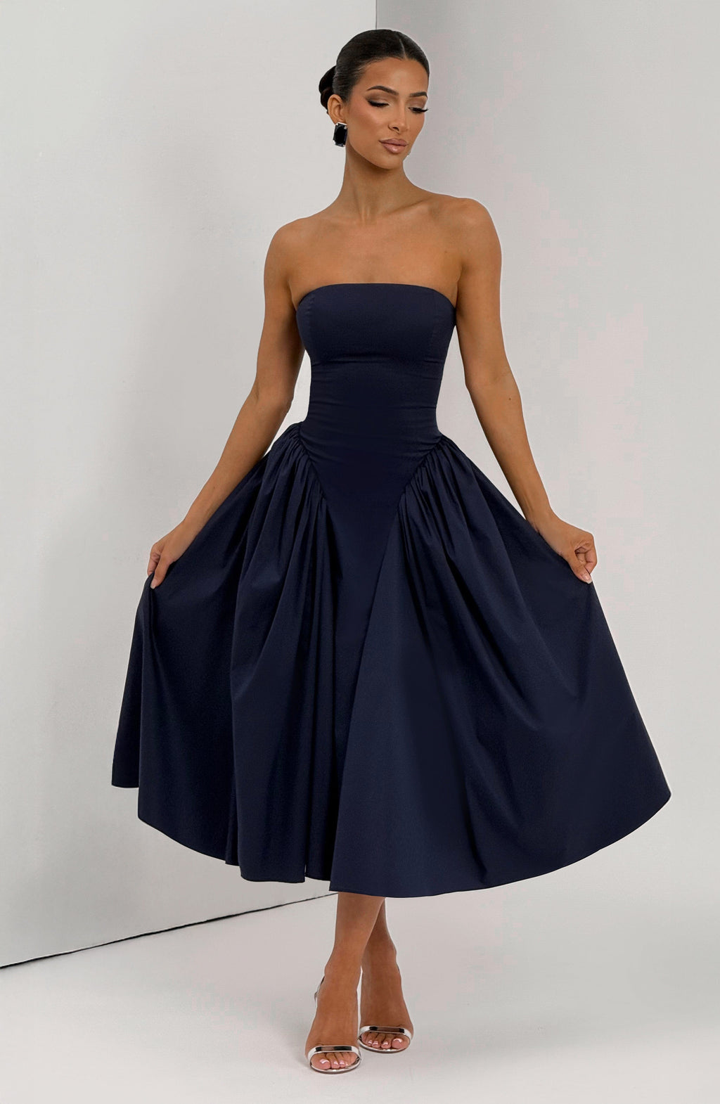 Isabeau | Damen Trägerloses Corsagen-Midikleid – Dunkelblau