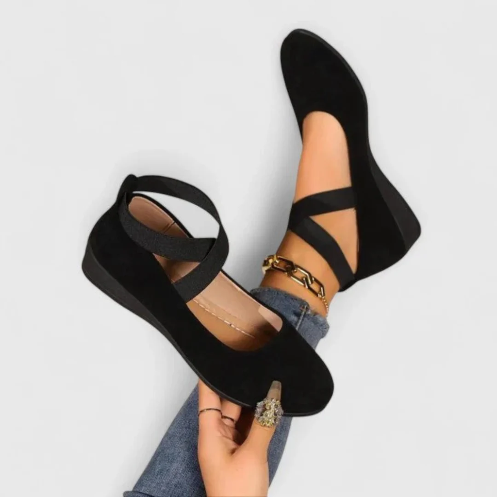 Sandalen Damen mit elastischen Überkreuzriemen und Keilabsatz