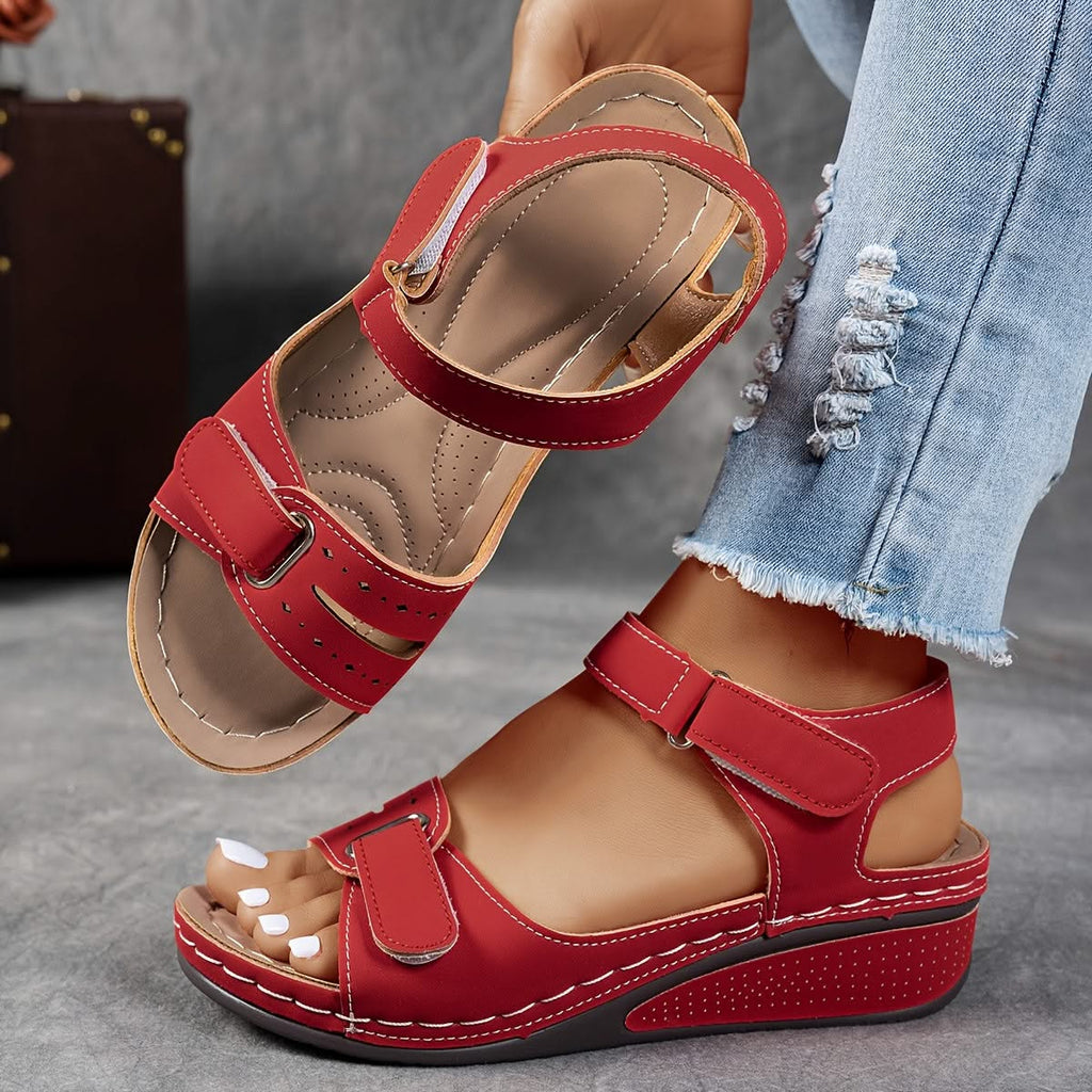 Sandalen Damen mit zwei Klettverschluss-Riemen und Kontrastnähten