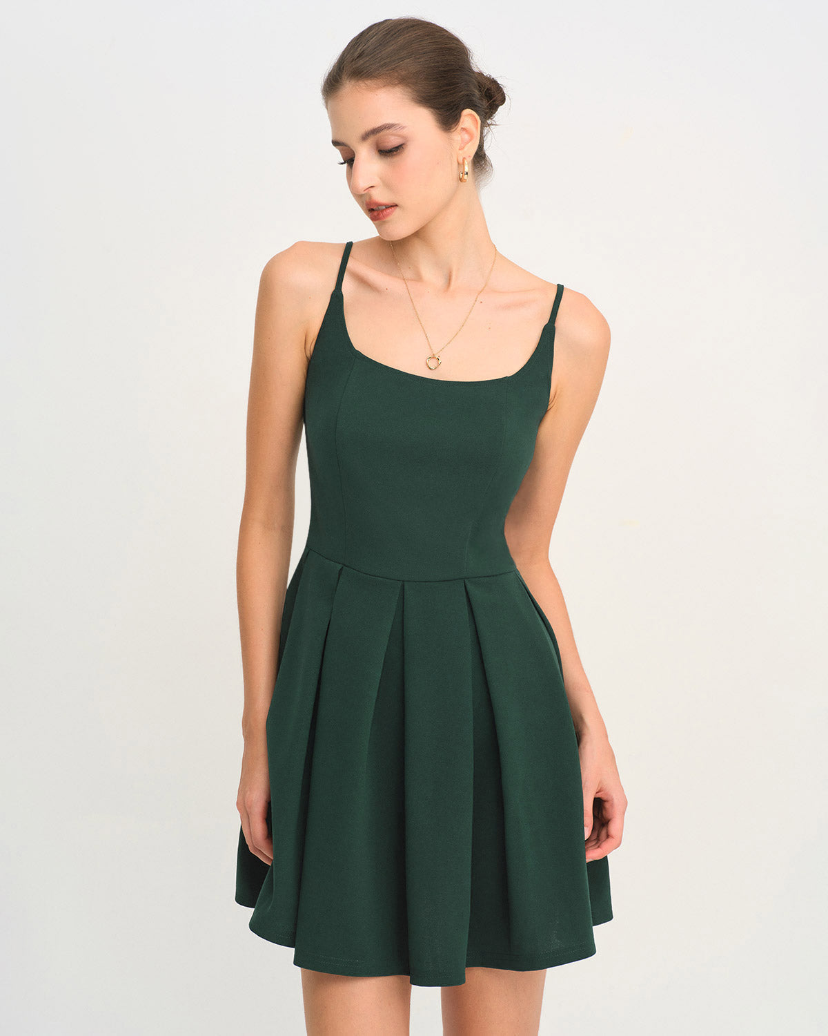 Elara | Damen Minikleid mit Plissee – Grün