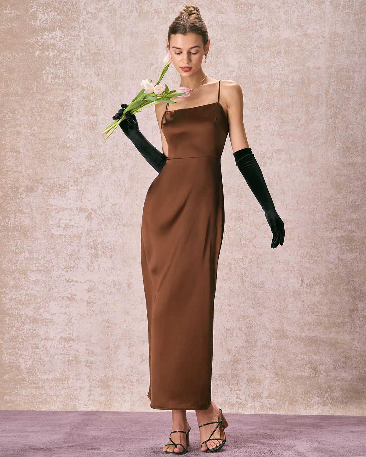 Claire | Damen Satin-Maxikleid – Mokkabraun