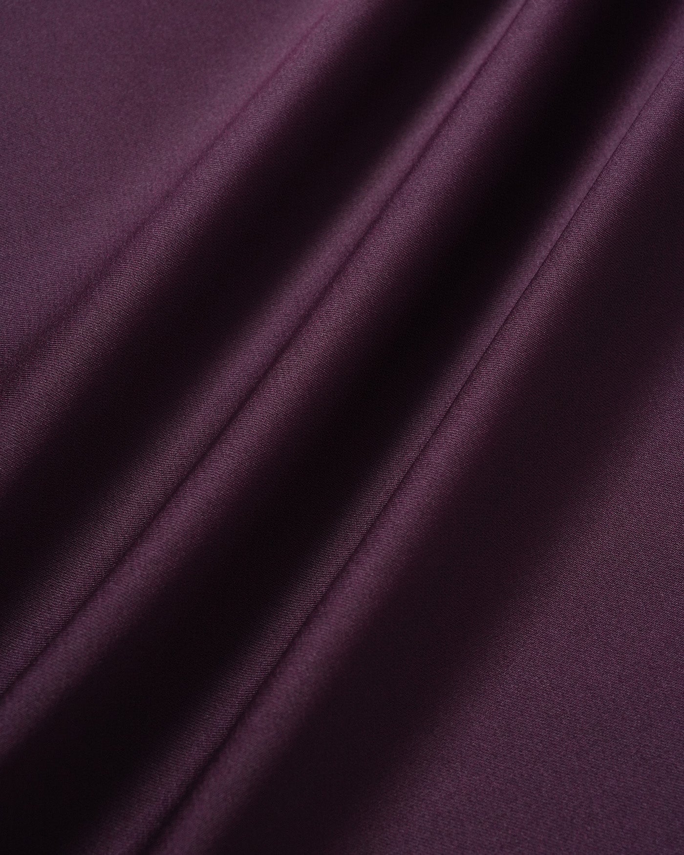 Chiara | Damen Satin-Maxikleid mit Wasserfall-Ausschnitt – Violett