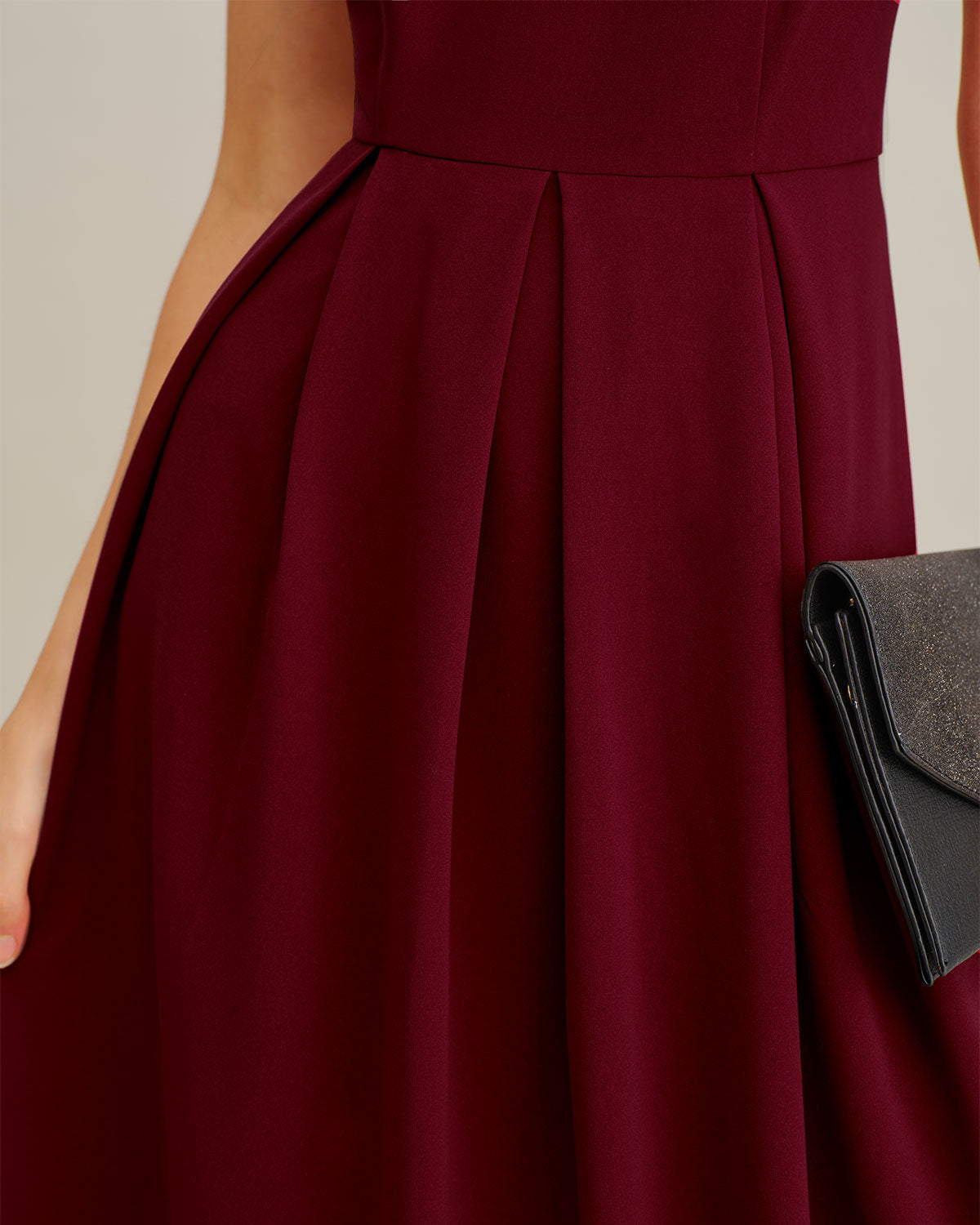 Rhea | Damen Maxikleid mit Plissee – Bordeaux
