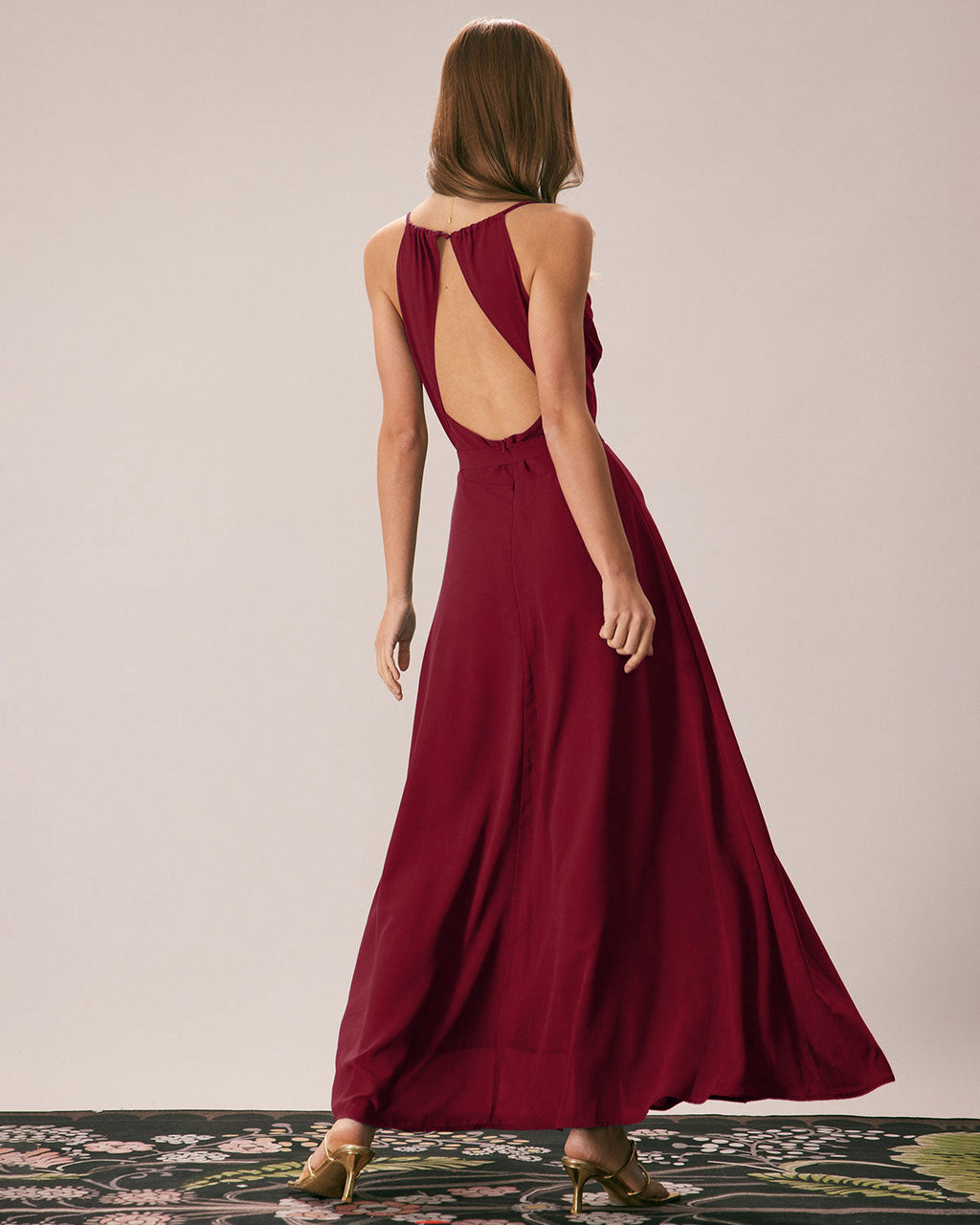 Juna | Damen Maxikleid mit Wasserfall-Ausschnitt – Rot