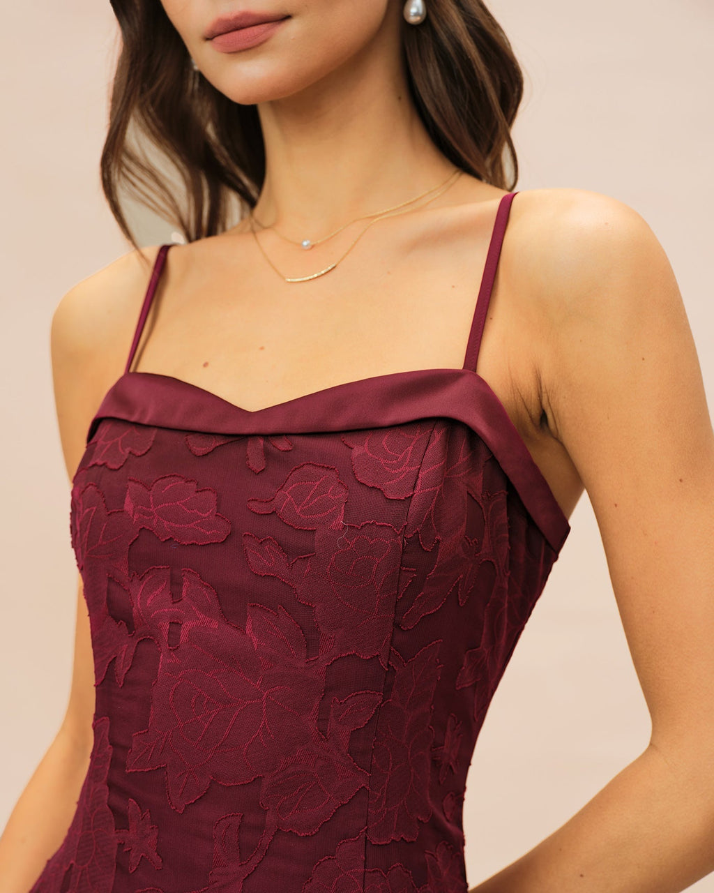 Ylva | Damen Jacquard-Midikleid mit Herz-Ausschnitt – Bordeaux