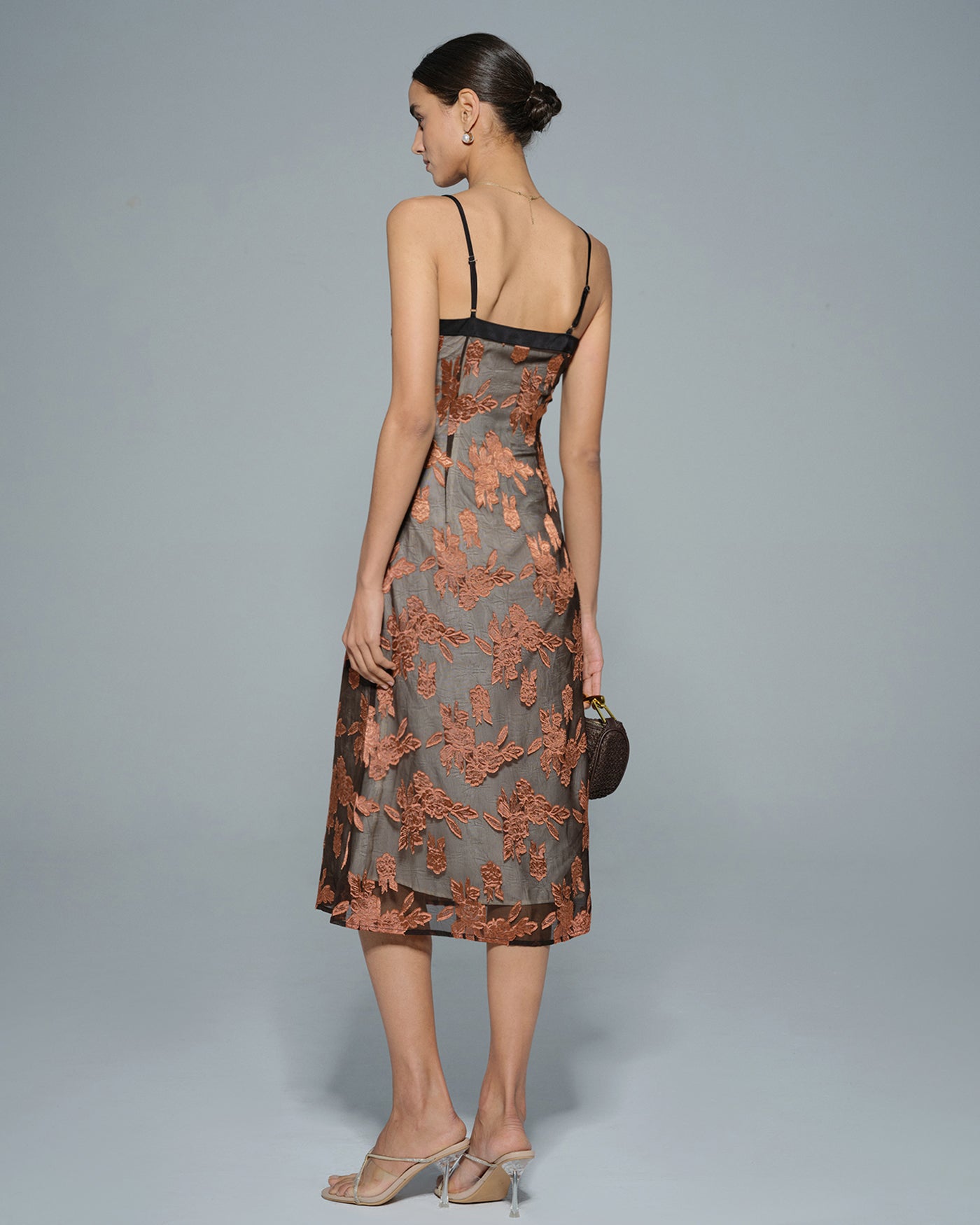Mila | Damen Floral-Midikleid – Karamell